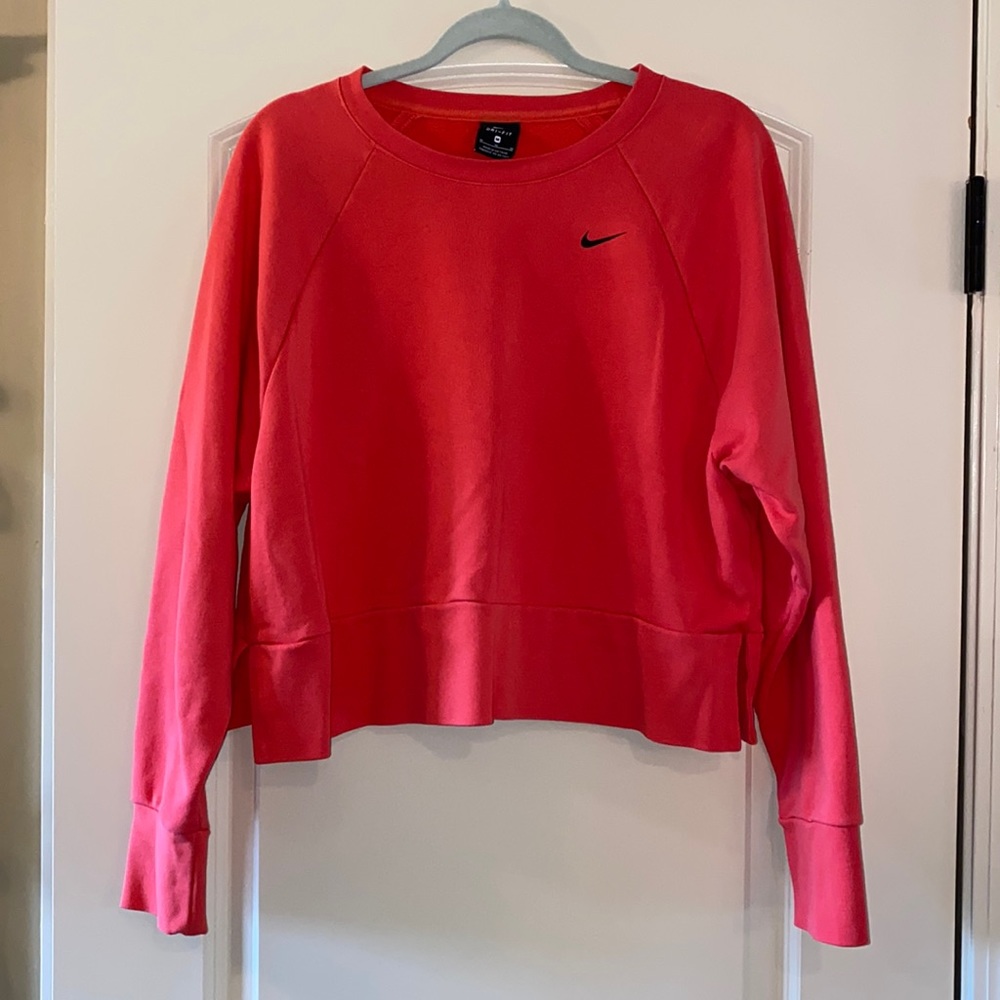 Cropped Nike Dri-Fit Sweatshirt